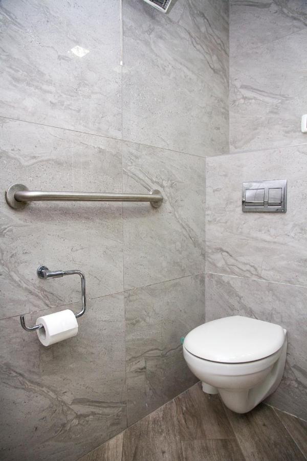 Apartments4You Leonardo 11 Бат-Ям Экстерьер фото